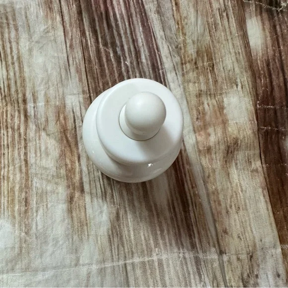 Innisfree Green Tea Enzyme Vitamin C Brightening Serum - Picture 5 of 12